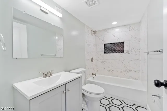 $3,790 | 28 Toronto Court, Maplewood, NJ 07040