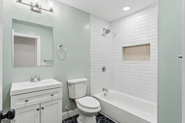 $3,790 | 28 Toronto Court, Maplewood, NJ 07040