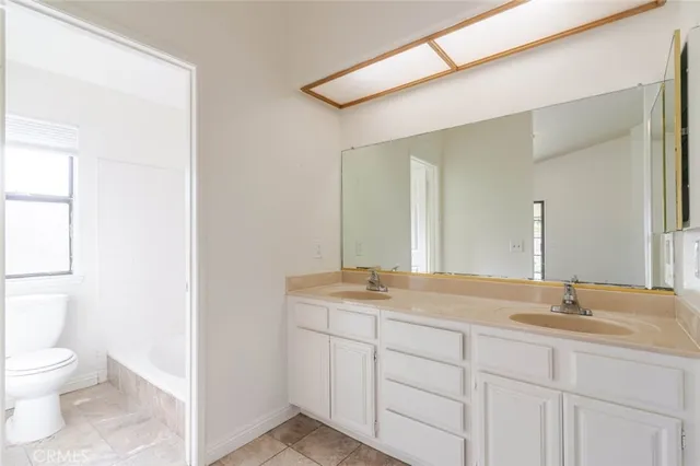 $3,195 | 4906 Pacifica Avenue, Palmdale, CA 93552