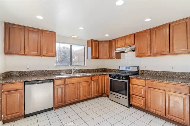 $3,195 | 4906 Pacifica Avenue, Palmdale, CA 93552