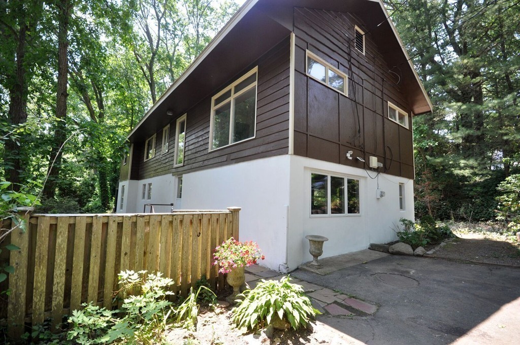 1 Burns Road Lexington, MA 02421 - Photo 23 of 28