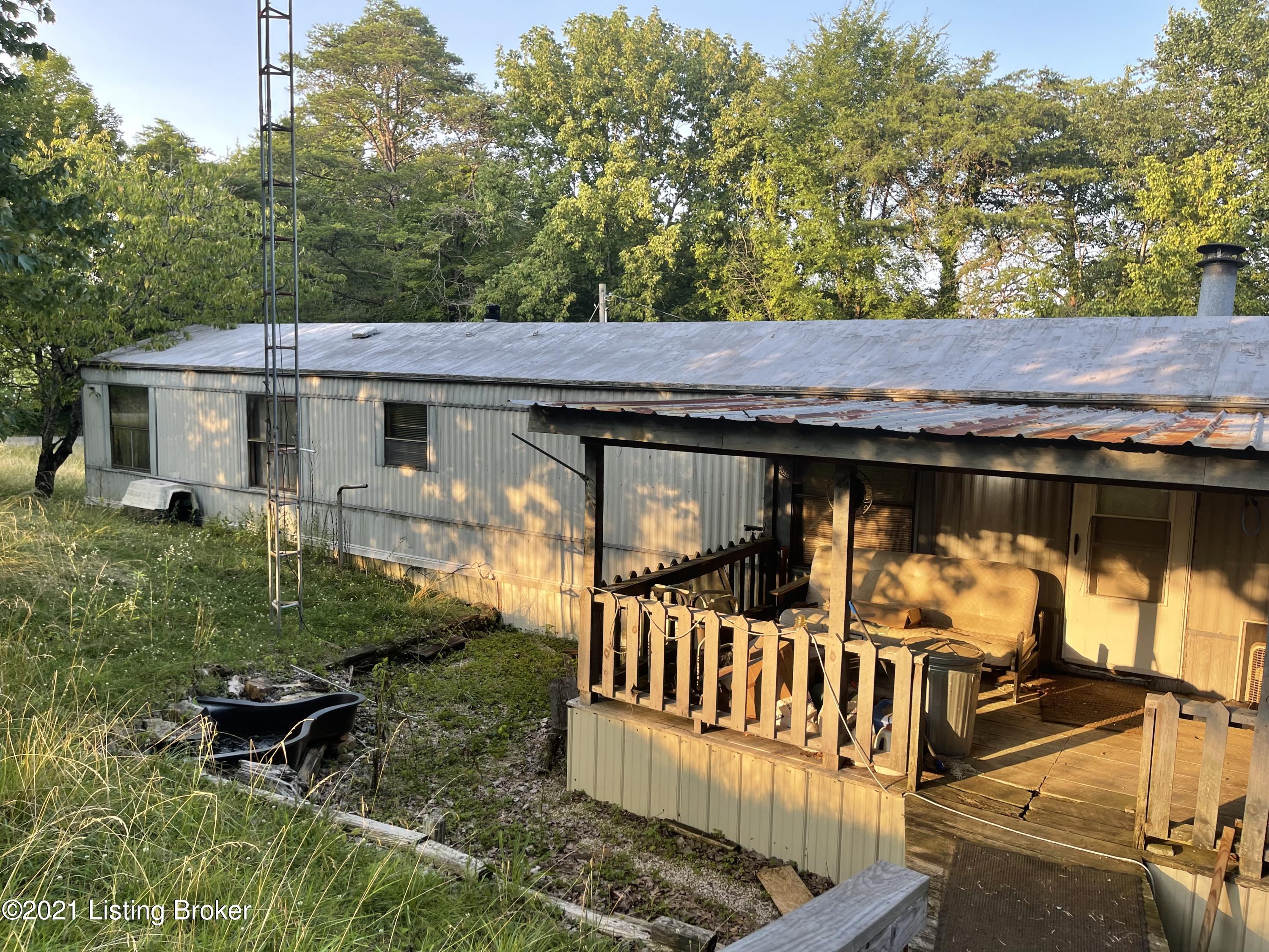 953 Noah Stevenson Road Bee Spring, KY 42207 - Photo 1 of 14 72309392-BD3A-4274-A643-EF7A18C424DE