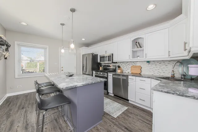 $639,000 | 3312 North New England Avenue, Chicago, IL 60634