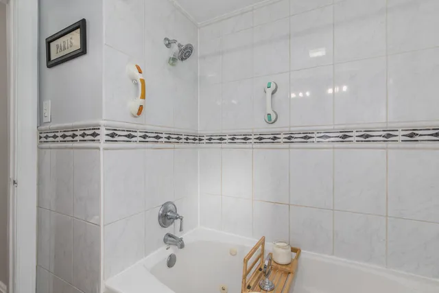 $639,000 | 3312 North New England Avenue, Chicago, IL 60634