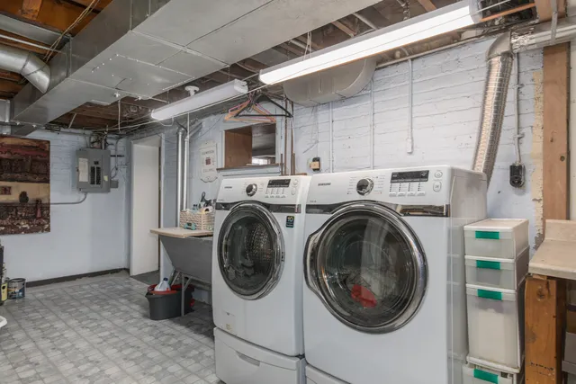 $639,000 | 3312 North New England Avenue, Chicago, IL 60634