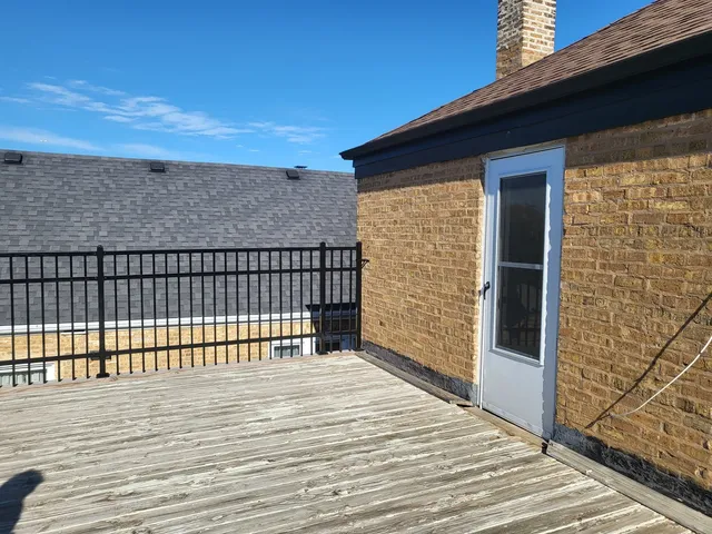 $639,000 | 3312 North New England Avenue, Chicago, IL 60634