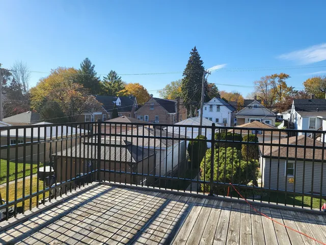 $639,000 | 3312 North New England Avenue, Chicago, IL 60634