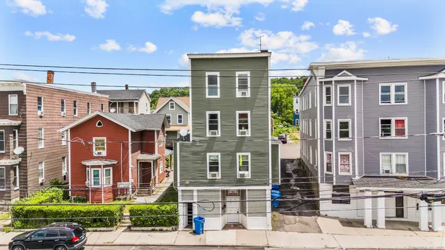 $2,700,000 | 701 South Main Street, Waterbury, CT 06706