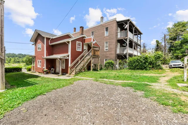 $2,700,000 | 701 South Main Street, Waterbury, CT 06706
