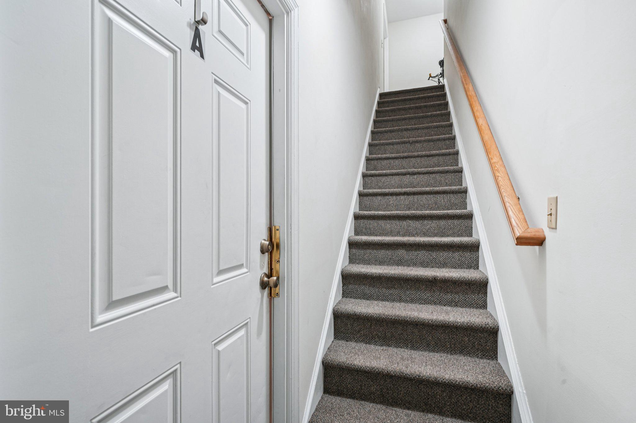 552 North 11th Street Philadelphia, PA 19123 - Photo 23 of 47 a view of entryway