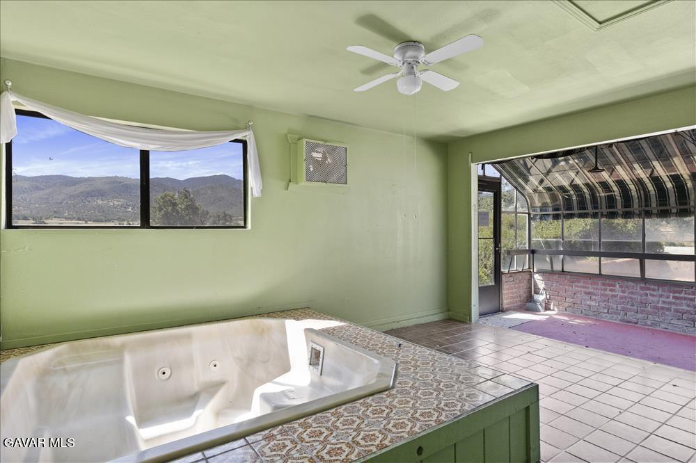 20476 Old Town Road Tehachapi, CA 93561 - Photo 26 of 47 R24