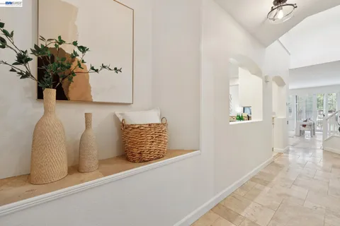 $785,000 | 23158 Canyon Terrace Drive, Castro Valley, CA 94552