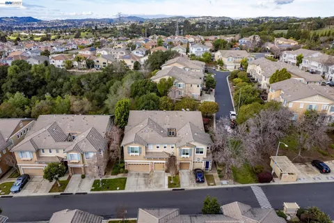 $785,000 | 23158 Canyon Terrace Drive, Castro Valley, CA 94552