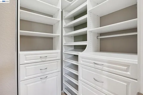 $785,000 | 23158 Canyon Terrace Drive, Castro Valley, CA 94552