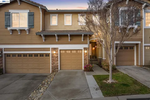 $785,000 | 23158 Canyon Terrace Drive, Castro Valley, CA 94552