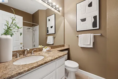 $785,000 | 23158 Canyon Terrace Drive, Castro Valley, CA 94552