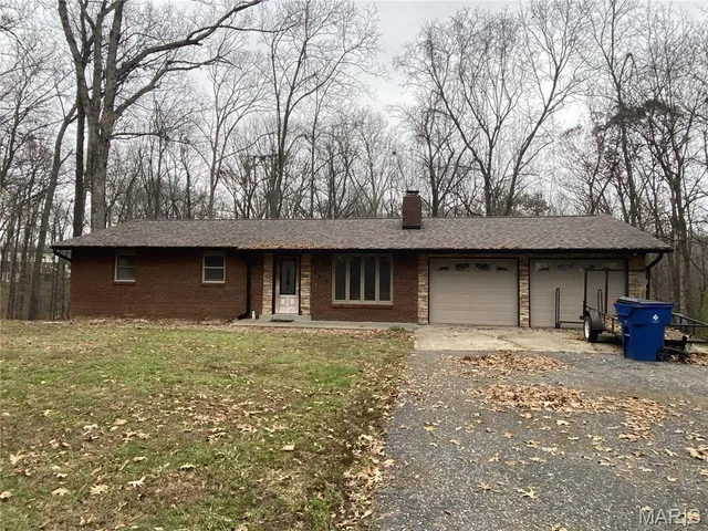 $235,000 | 207 Navaho Drive, Cape Girardeau, MO 63701