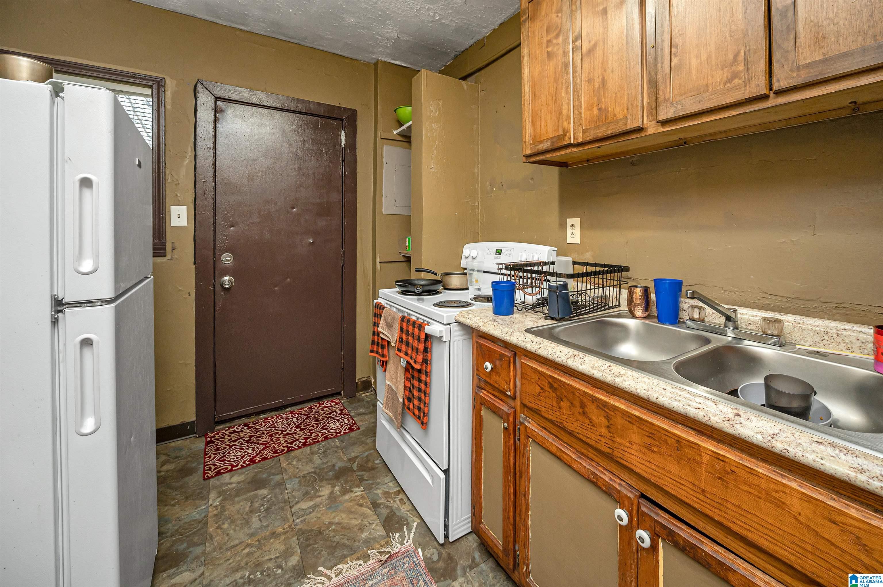 10 2nd Avenue Southwest Birmingham, AL 35211 - Photo 10 of 35