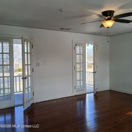 $325,000 | 404 East Adams Avenue, Greenwood, MS 38930