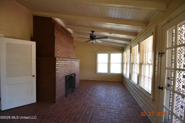 $325,000 | 404 East Adams Avenue, Greenwood, MS 38930