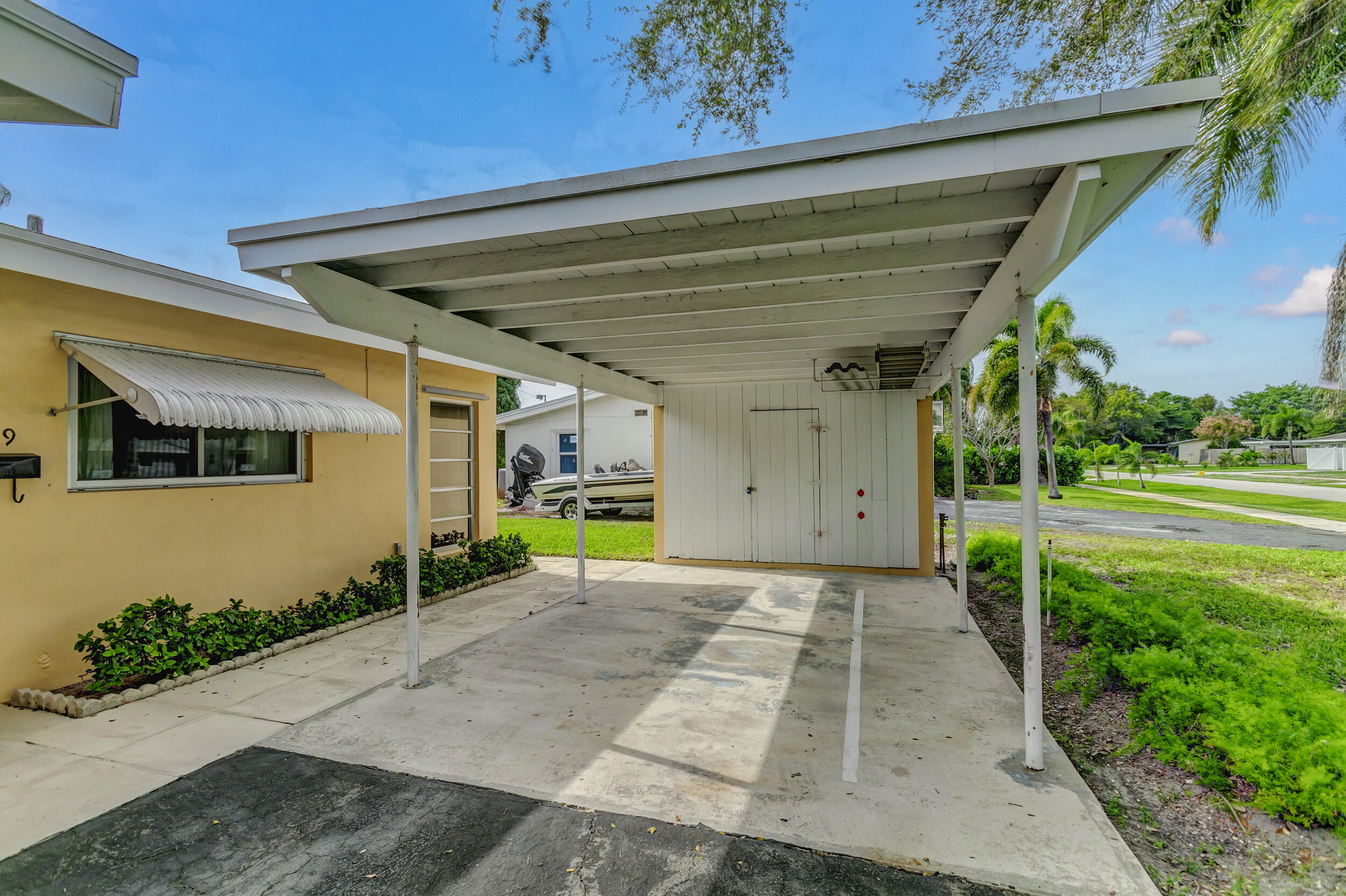 829 Buttonwood Road North Palm Beach, FL 33408 - Photo 4 of 34 09_320a5639