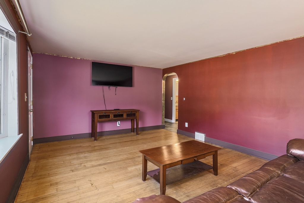 78 Racette Avenue Gardner, MA 01440 - Photo 17 of 32