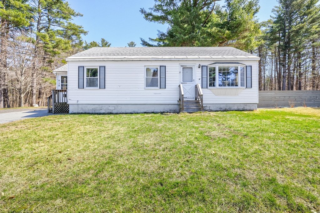 78 Racette Avenue Gardner, MA 01440 - Photo 2 of 32