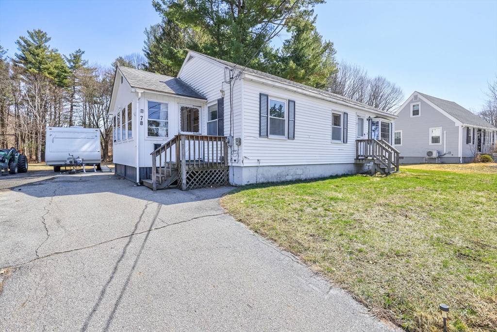 78 Racette Avenue Gardner, MA 01440 - Photo 4 of 32