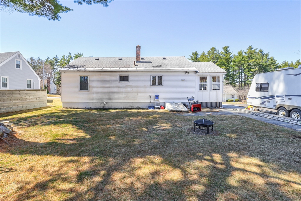 78 Racette Avenue Gardner, MA 01440 - Photo 6 of 32