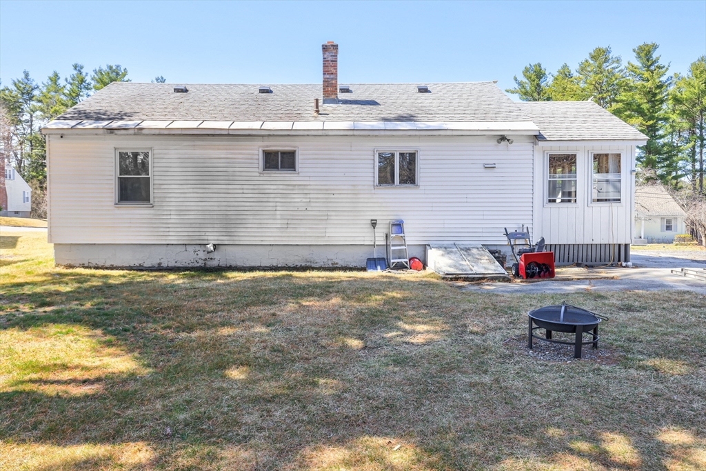 78 Racette Avenue Gardner, MA 01440 - Photo 7 of 32