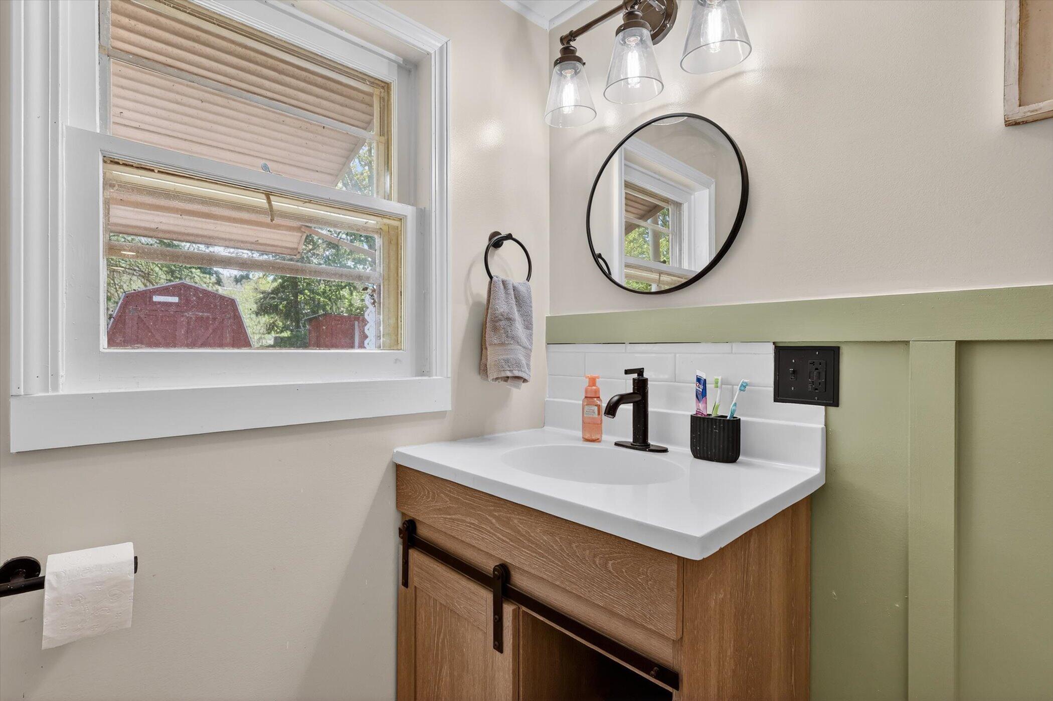 1028 Alderman Street Belding, MI 48809 - Photo 20 of 54 20-1028-Alderman-St-WindowStill-Photogra