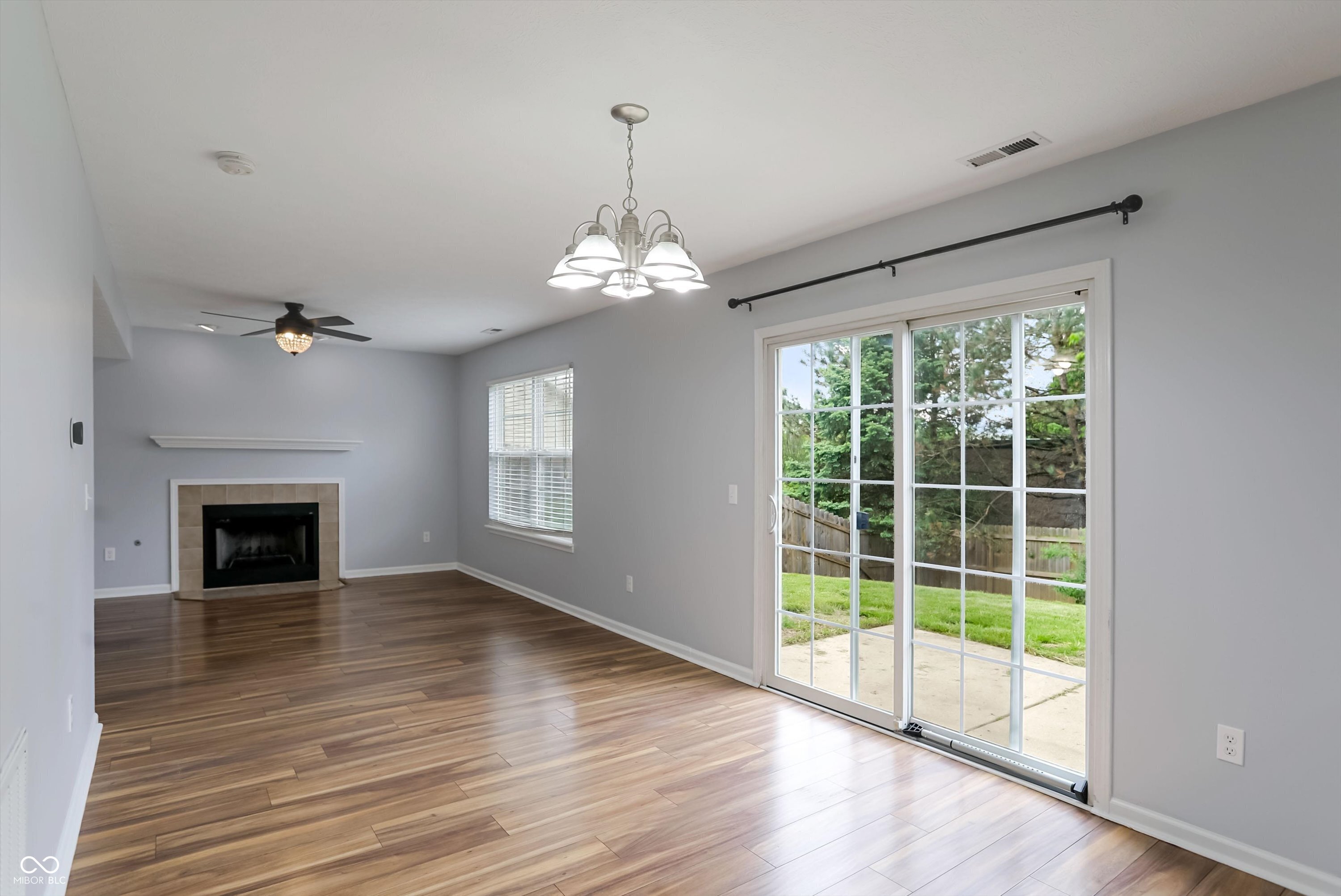 14904 Oak Road Carmel, IN 46033 - Photo 14 of 38