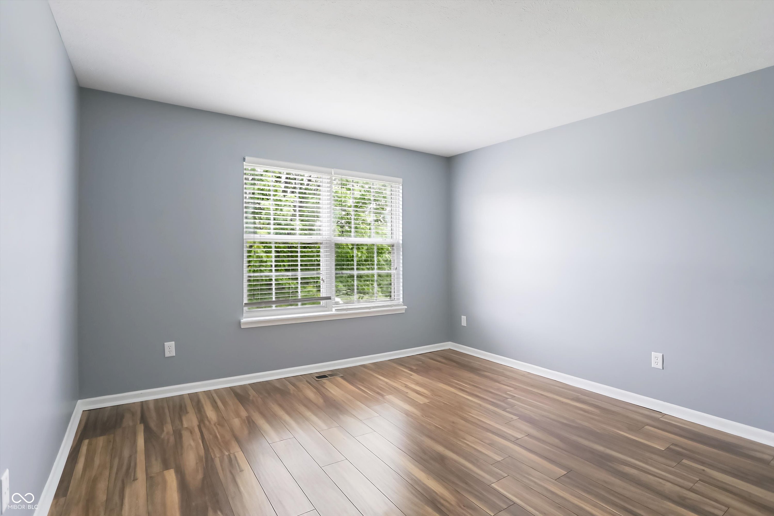 14904 Oak Road Carmel, IN 46033 - Photo 22 of 38