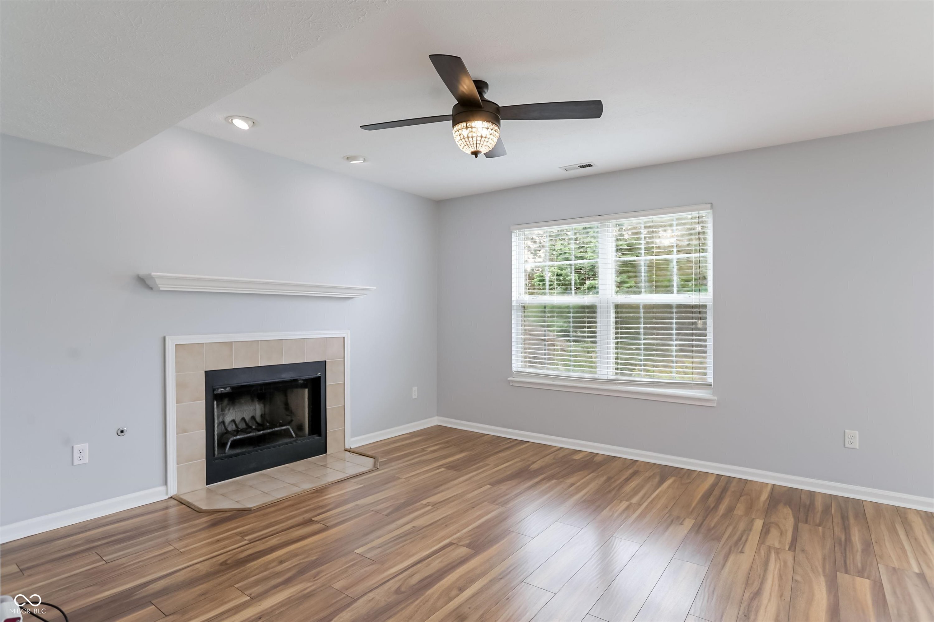 14904 Oak Road Carmel, IN 46033 - Photo 8 of 38