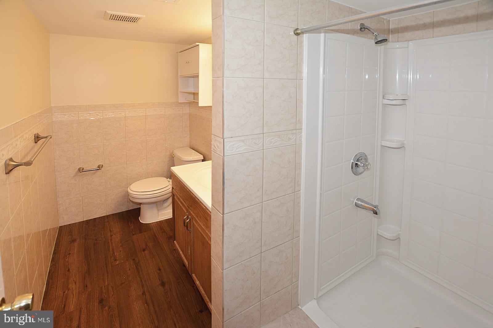 1639 Valencia Way Reston, VA 20190 - Photo 17 of 28 Full Bathroom on lower level
