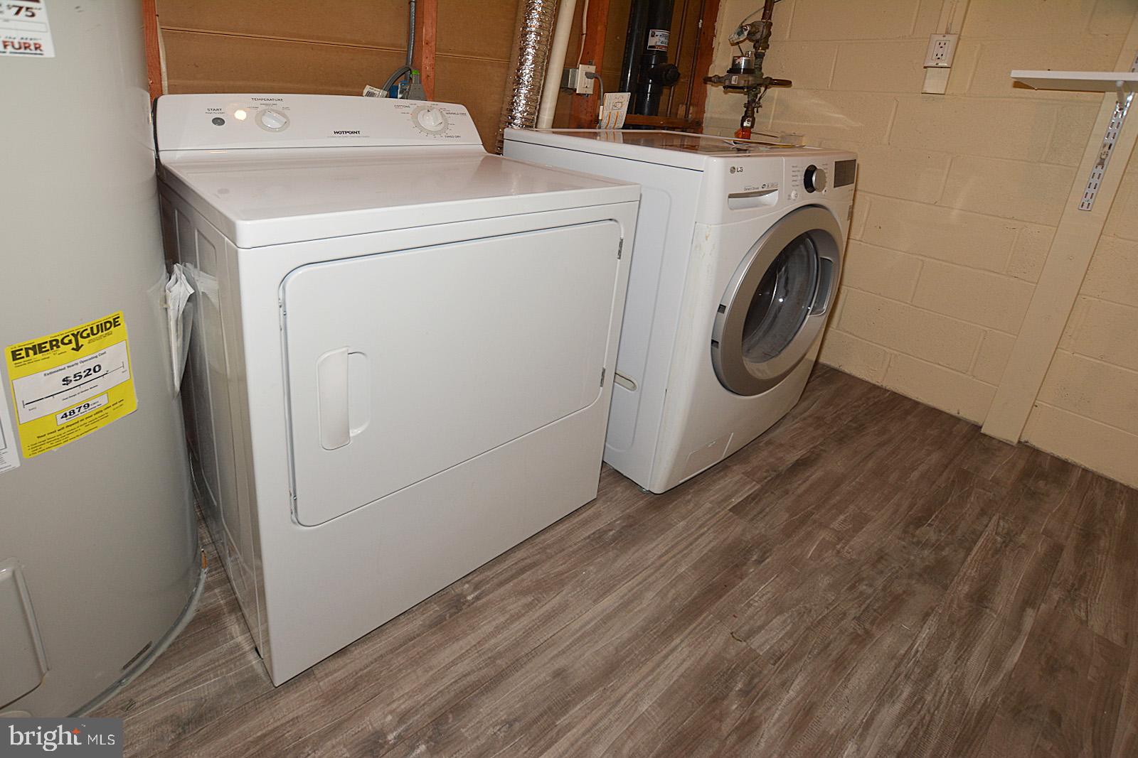 1639 Valencia Way Reston, VA 20190 - Photo 28 of 28 Laundry room