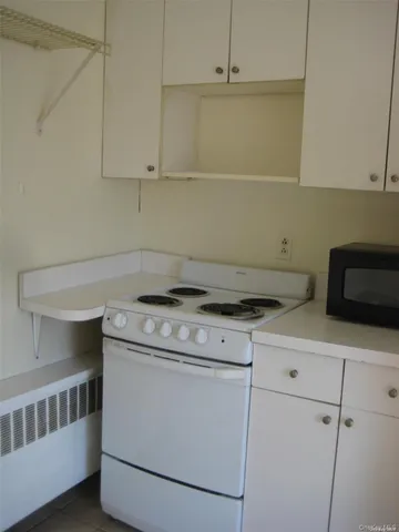 a view of utility room