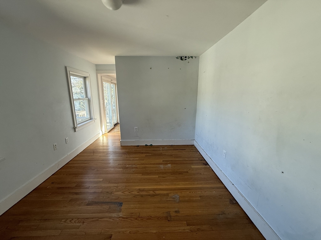 367 Front Street Marion, MA 02738 - Photo 21 of 38