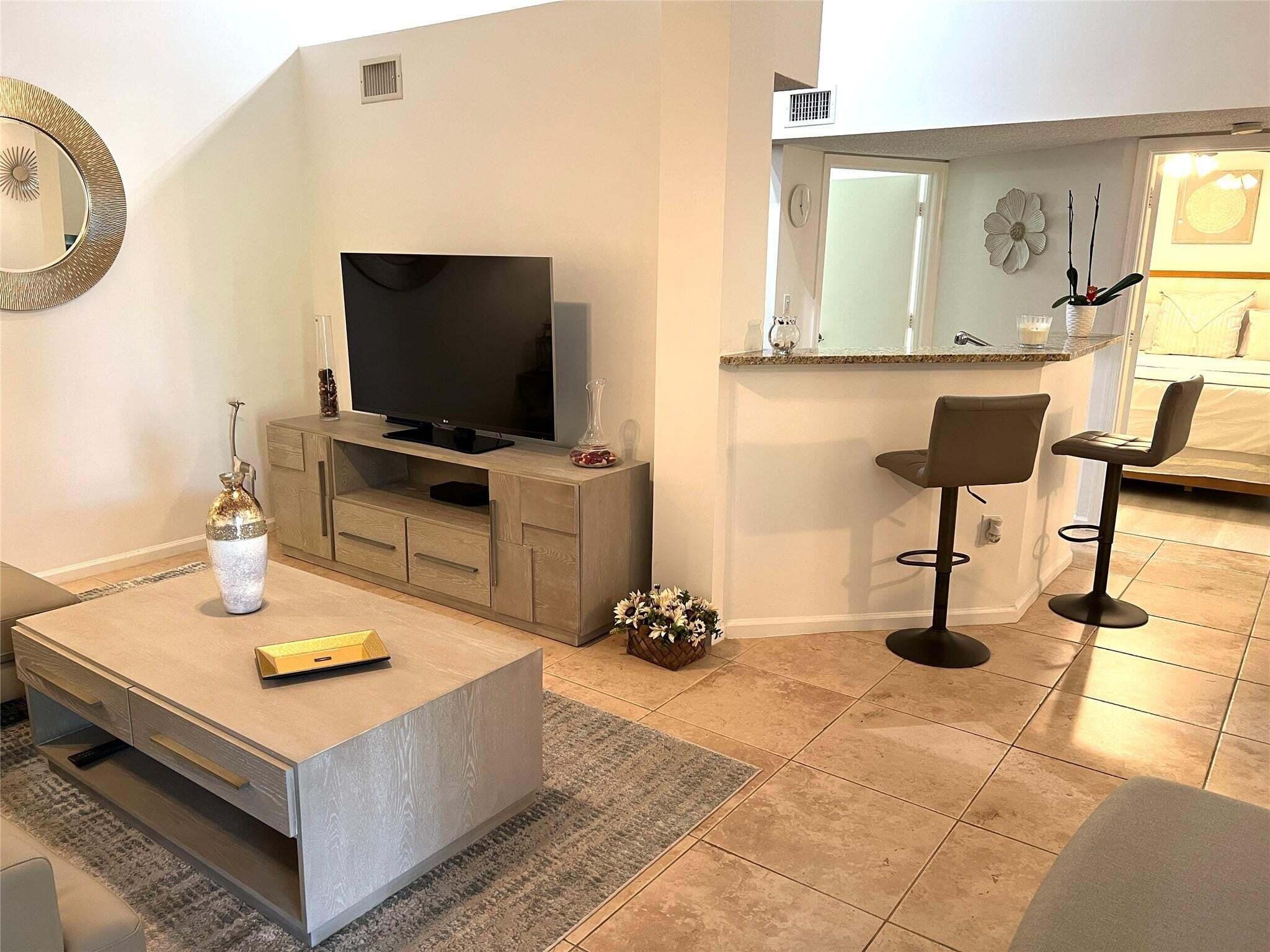 1125 Crystal Way, Unit F Delray Beach, FL 33444 - Photo 5 of 34 living room 3