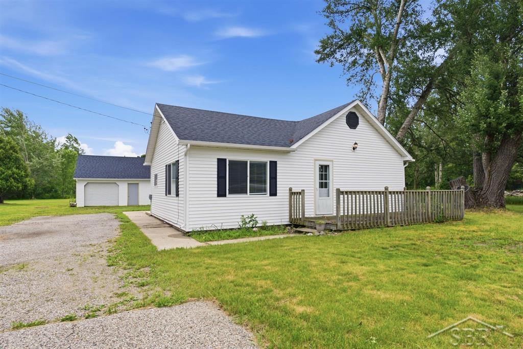 2735 West Isabella Road Midland, MI 48640 - Photo 1 of 24 50212785-470ac979-abcf-462d-9ab9-292362472b96.JPG