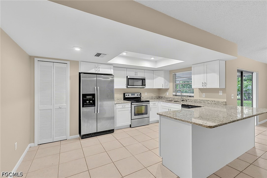 17404 Homewood Road Fort Myers, FL 33967 - Photo 11 of 36 Gallery Image 11