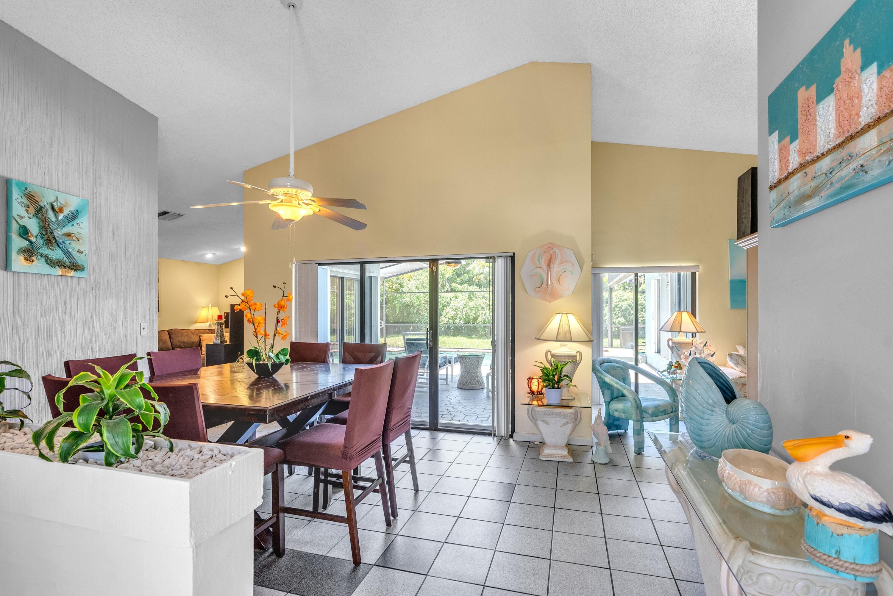 11508 Clear Creek Place Boca Raton, FL 33428 - Photo 3 of 23 -I7eZPOl