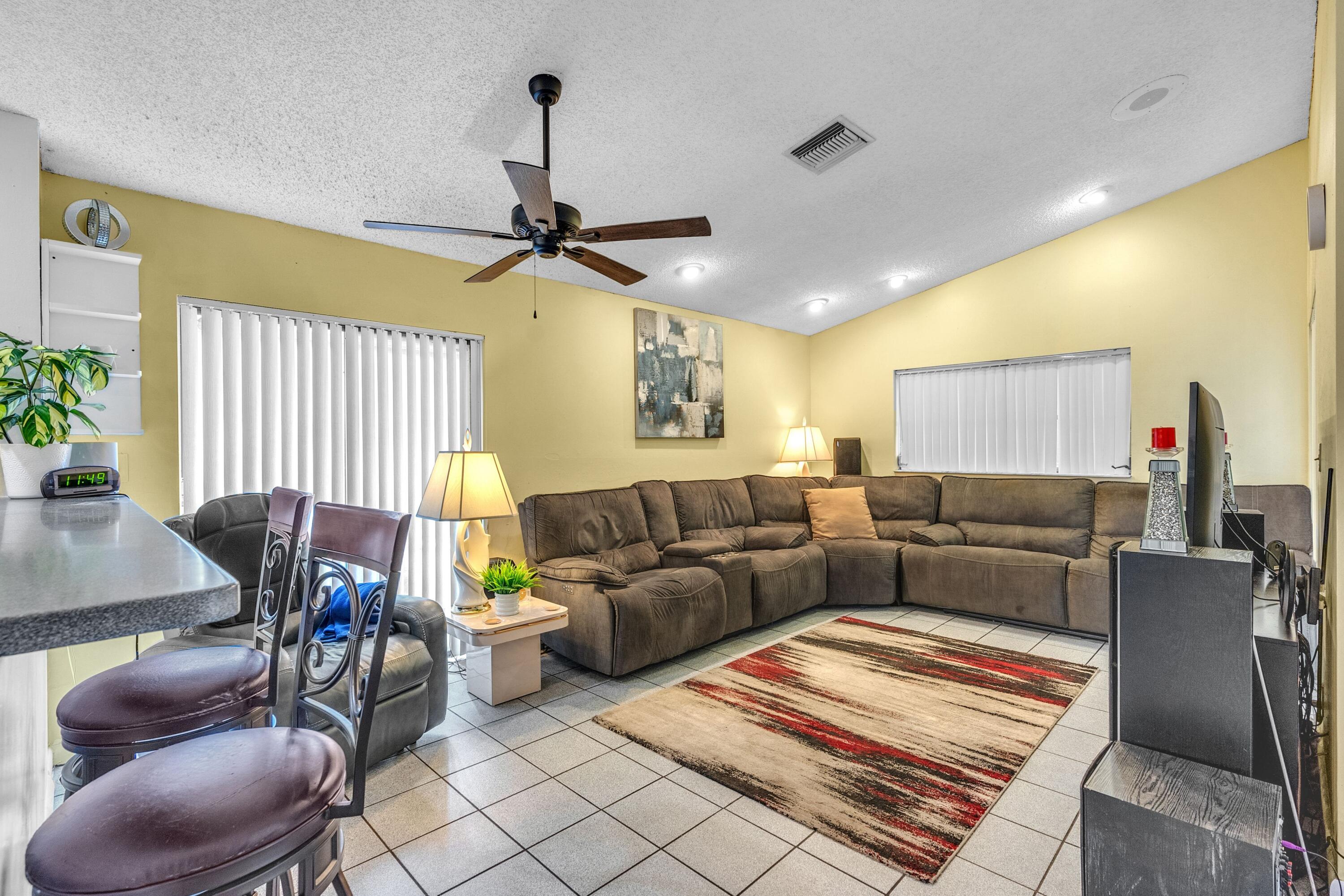 11508 Clear Creek Place Boca Raton, FL 33428 - Photo 9 of 23 TcOs69eY