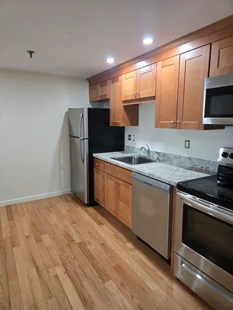 $1,800 | 996 East Street, Unit 8, Walpole, MA 02081