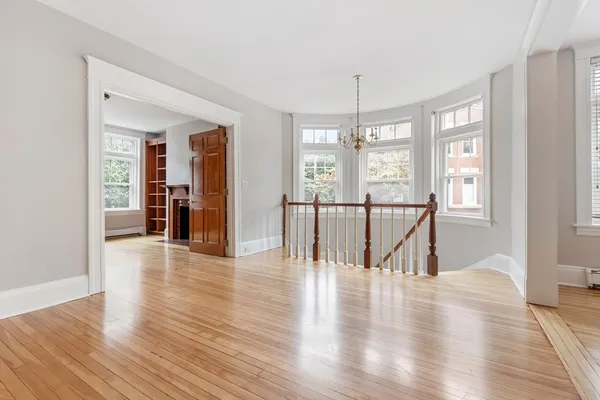 $6,350 | 141 Longwood Avenue, Unit 1, Brookline, MA 02446