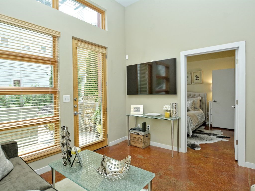 1601 East 5th Street, Unit 112 Austin, TX 78702 - Photo 8 of 11