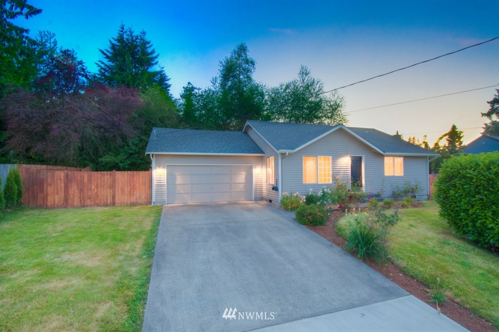 6818 East Cady Road Everett, WA 98203 - Photo 1 of 16
