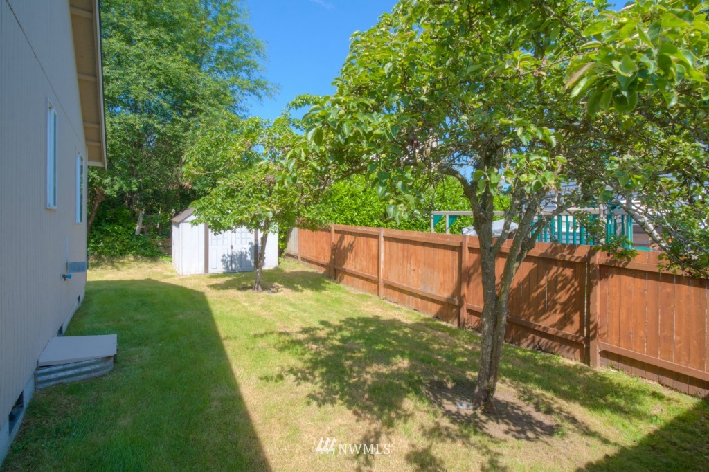 6818 East Cady Road Everett, WA 98203 - Photo 13 of 16