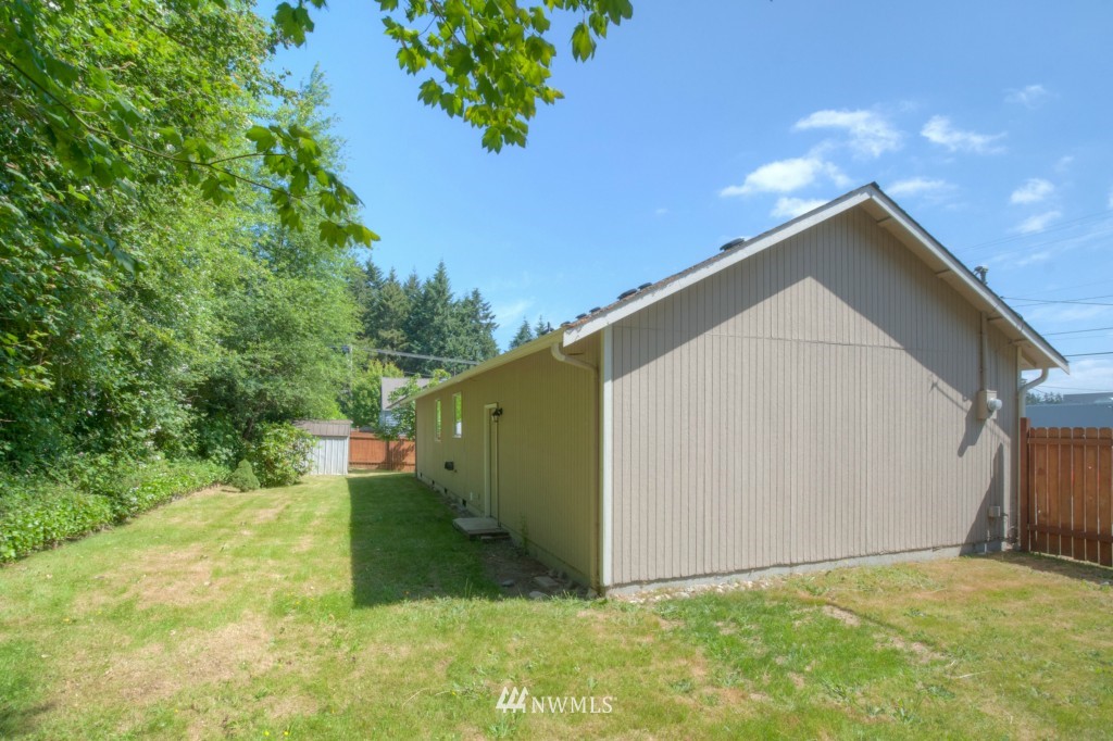 6818 East Cady Road Everett, WA 98203 - Photo 14 of 16