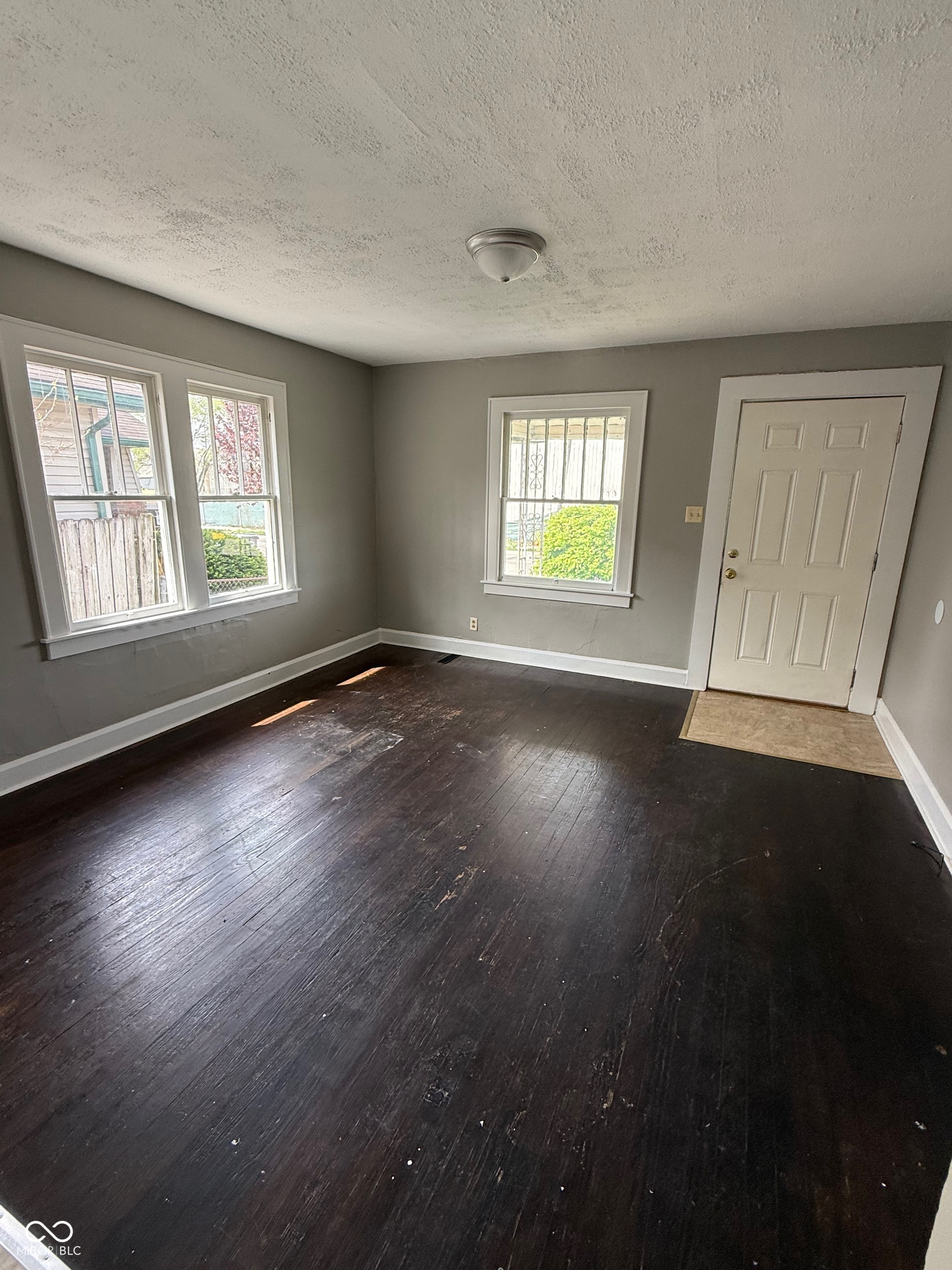 2730 Noble Street Anderson, IN 46016 - Photo 4 of 12
